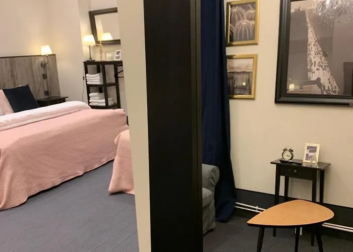 Hamburg Apart Hotel 2*